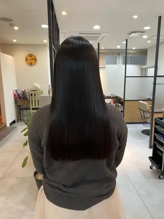 ロング 柴田　真衣 .のヘアスタイル