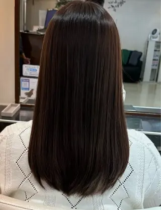 セミロング 宮里 萌々のヘアスタイル