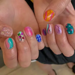 ネイル BONNIE所属・BONNIE MIKIのネイルデザイン