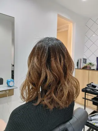 セミロング カット&セット専門店　Latte(ラテ)所属・HORI 　tのヘアスタイル