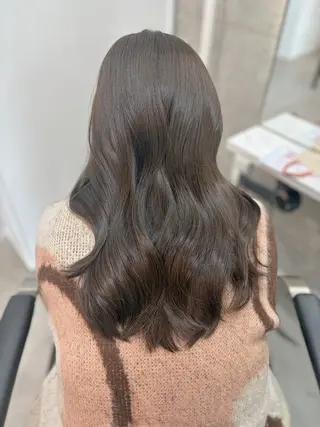 セミロング カラー 池田 華怜のヘアスタイル