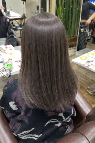 セミロング 新屋敷 拓大のヘアスタイル