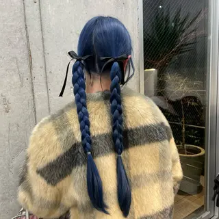 ロング カラー ヘアアレンジ トレンドカラー🥣／ ヘアアレンジ✩.*˚のヘアスタイル