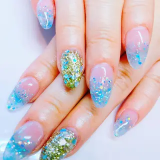 ネイル bijou所属・相馬 礼菜のネイルデザイン