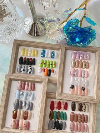 ネイル CREVIO 小美玉店所属・CREVIO小美玉店 店長RIRIのネイルデザイン