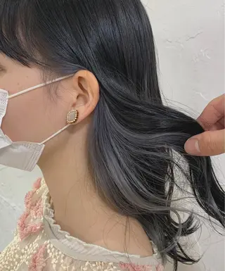 ミディアム カラー 小原 慧美のヘアスタイル