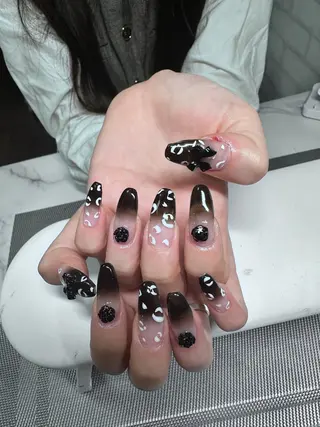 ネイル chiara  長さ出し/パラジェルのネイルデザイン