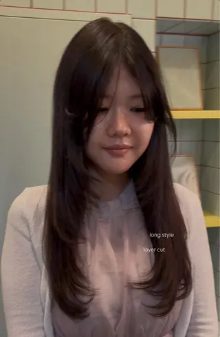 ロング KIZUKI所属・大泊 来寧のヘアスタイル