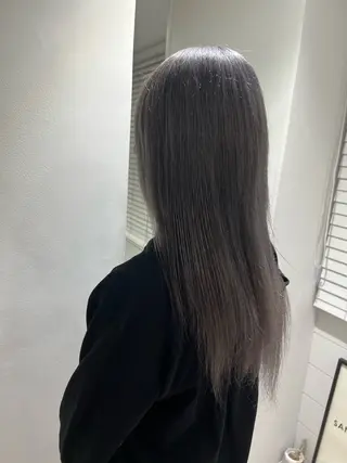 ロング カラー BUZZ 自由が丘所属・ogura hitomiのヘアスタイル