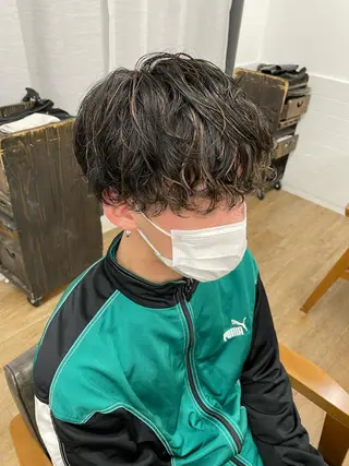 メンズ 🤎ベージュカラー 🐶メンズパーマのヘアスタイル