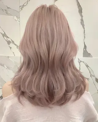 ミディアム カラー 🧸髪質改善ケアカラ ー/アイドル前髪🧸のヘアスタイル