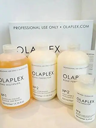 ケア剤オタク×海外 ヘア長谷川裕起のヘアスタイル