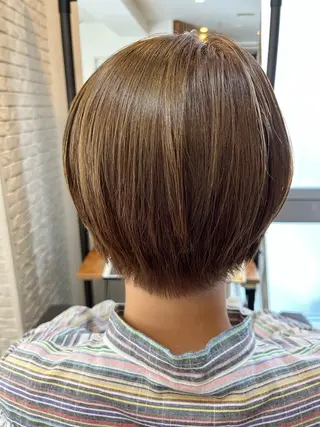 ショート カラー The book hand salon所属・伊藤 さやかのヘアスタイル