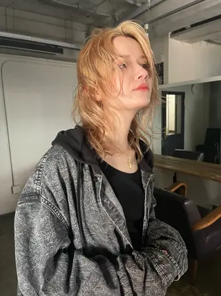 セミロング カラー 安部佑哉/ハイトーン /レイヤー/グランジのヘアスタイル