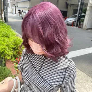 ミディアム カラー シールエクステ特化 ハイトーン、NANAのヘアスタイル