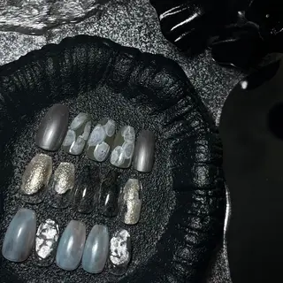 ネイル Cleo 名古屋駅店 🖤Seraのネイルデザイン