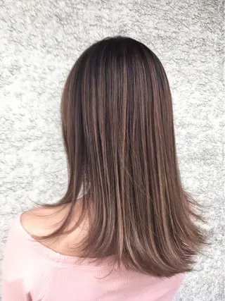 セミロング カラー flocci🌙 フロクシのヘアスタイル