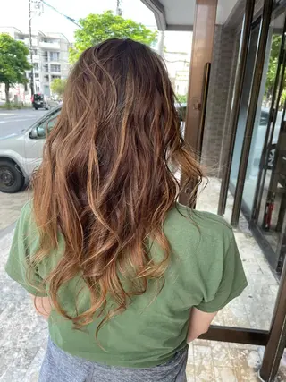 ロング andKおもろまち店 艶ダブルカラー✨のヘアスタイル