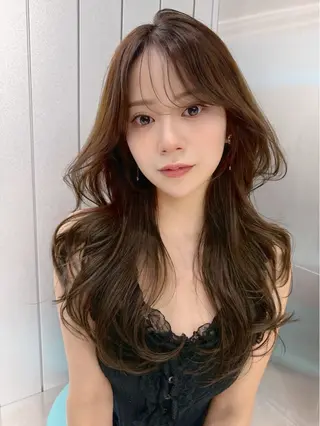 セミロング カラー 💎髪質改善💎 LondMeliaのヘアスタイル