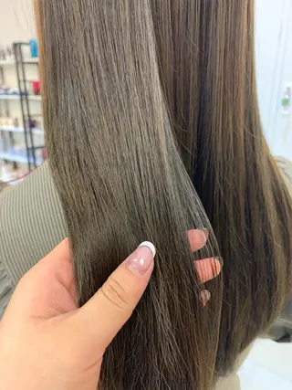 ロング カラー 神原 茉依🩰🪩のヘアスタイル