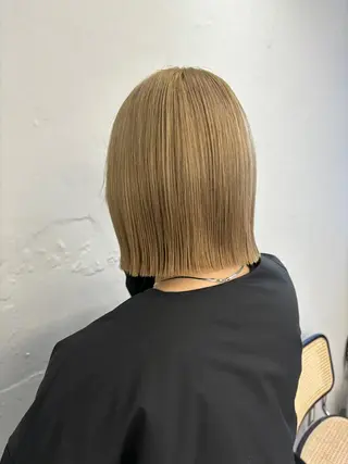 ショート カラー amu/ブリーチなし ダブルカラーのヘアスタイル