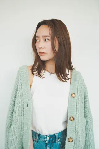 ミディアム 柳下 涼のヘアスタイル