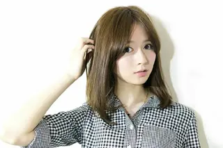 ミディアム セミロング カラー パーマ iplus まつげ、眉毛、耳つぼのマツエク・マツパデザイン