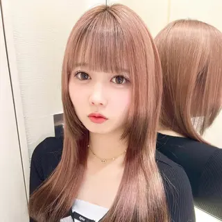 セミロング カラー Lond Le'a /ハイトーンカラーのヘアスタイル