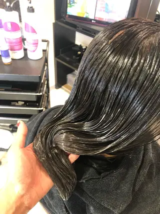 南草津美容室デザインスペースアース所属・南草津ヘナカラー＆ ストレート★YUMIのヘアスタイル