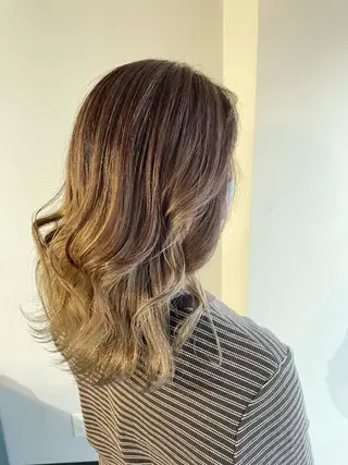 カラー La fith hair ray 札幌店所属・顔まわり/W カラー/リョウのヘアスタイル