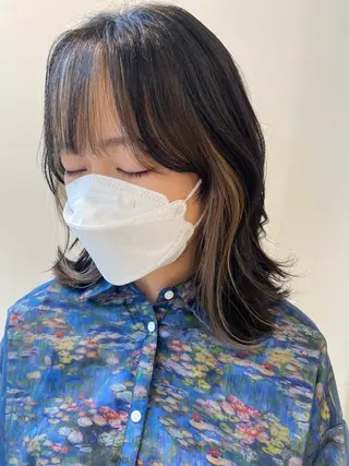 ミディアム カラー ベージュ/インナー カラー🤍Rieのヘアスタイル