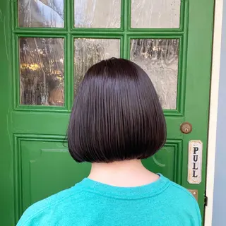 ショート カラー BRITS 渡辺 菜々子のヘアスタイル