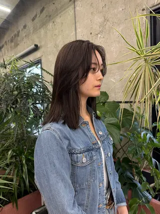 ミディアム 林 菜月のヘアスタイル