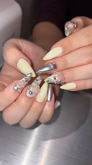 ネイル 👽個性派ネイル🎀 komachiのマツエク・マツパデザイン