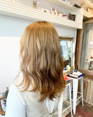 セミロング カラー ヘアアレンジ 金子 廉のヘアスタイル