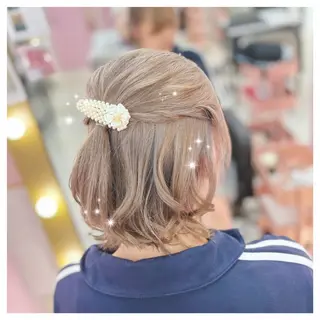 ミディアム ヘアアレンジ 甘ふわgirly🎀 ハイトーン🤍Ramのヘアスタイル