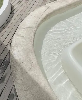 ネイル une／YUKINA 🫧大人nuanceのネイルデザイン