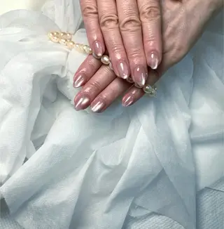 ネイル pink ladyサロン所属・べ にのネイルデザイン