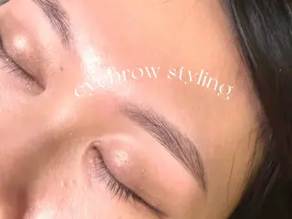 アイブロウ be/ yui🫧✨のマツエク・マツパデザイン