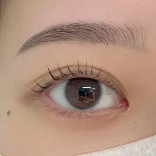 マツエク・マツパ GO TODAY シェアサロン 銀座Eclara店所属・mihiro 銀座まつぱﾏﾂｴｸ眉のマツエク・マツパデザイン