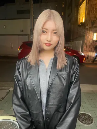 ミディアム カラー カットモデル/ ハイトーン/ゆうあのヘアスタイル