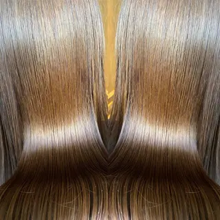 ロング WADA SAKIのヘアスタイル