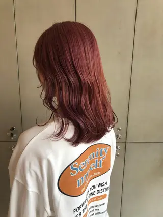 セミロング カラー 古屋 花織のヘアスタイル