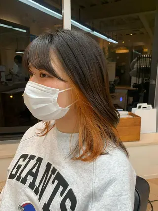 ミディアム カラー 艶ベージュ/オリーブ カラー🫒airiのヘアスタイル