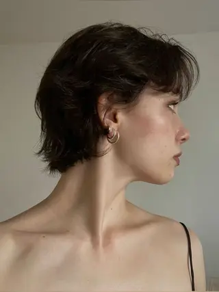 ショート カラー パーマ nonoka オリーブ/レイヤーのヘアスタイル