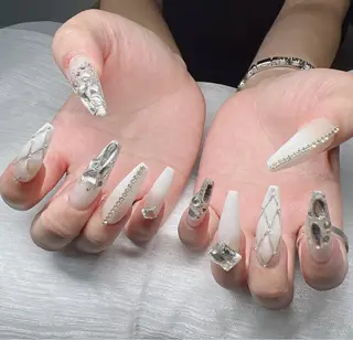 ネイル Lee Nailsのネイルデザイン