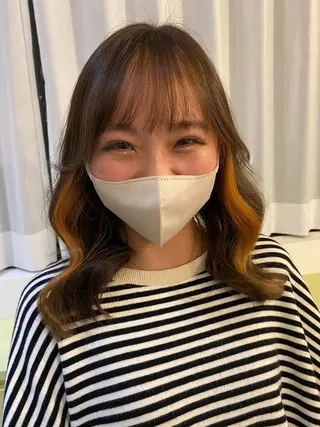 セミロング 伊藤 愛美のヘアスタイル