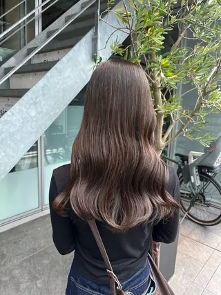 セミロング カラー イケハラ ナナミのヘアスタイル