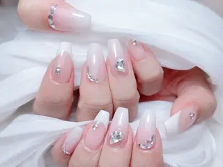ネイル 🎀M nails✨ ビューティーのネイルデザイン