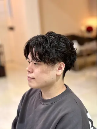 ショート パーマ メンズ GRAZIE due所属・シャドウパーマ ・波巻き/篠谷祐輝のヘアスタイル